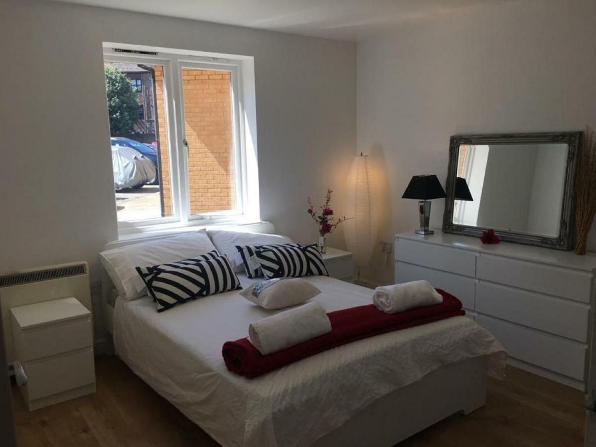 2 Bed Flat, Dedicated Workspace, Parking, 4Ktv London Exterior photo