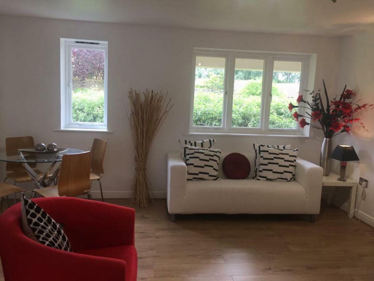 2 Bed Flat, Dedicated Workspace, Parking, 4Ktv London Exterior photo